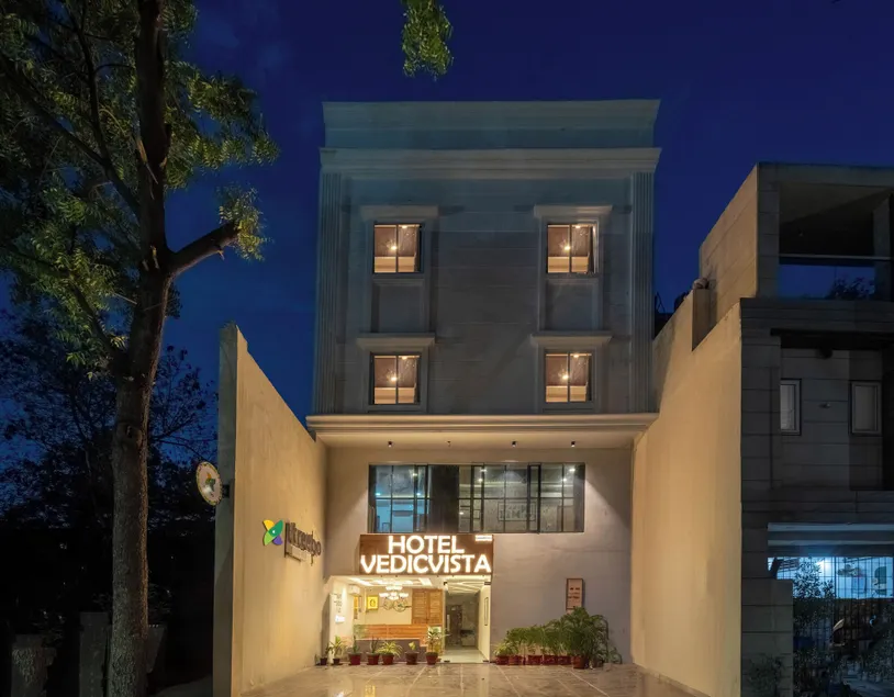Hotel Vedic Vista - Image 1