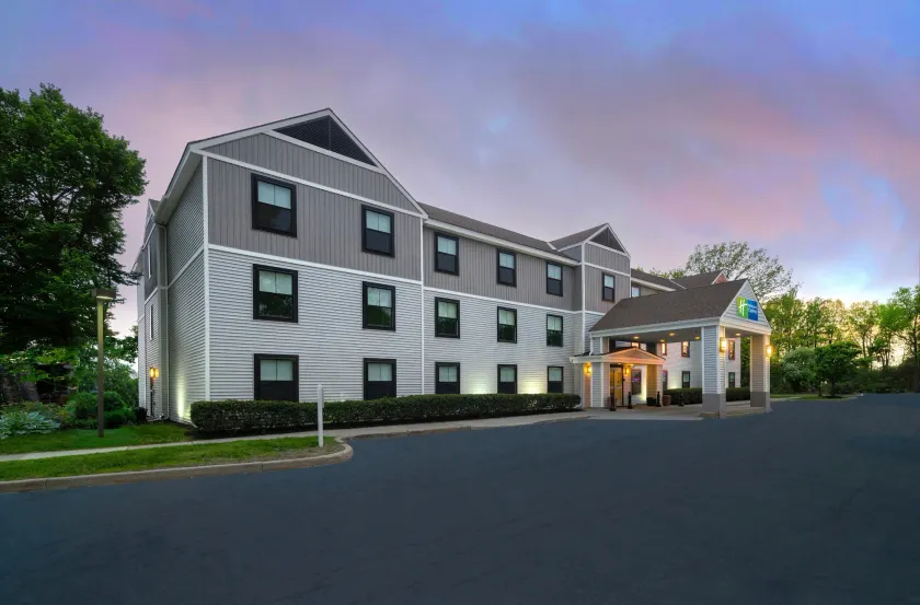 Holiday Inn Express South Burlington - Downtown by IHG - Image 1