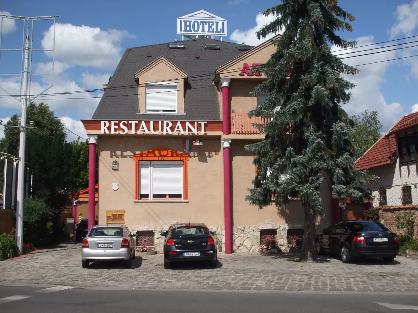 Attila Hotel Budapest - Image 1