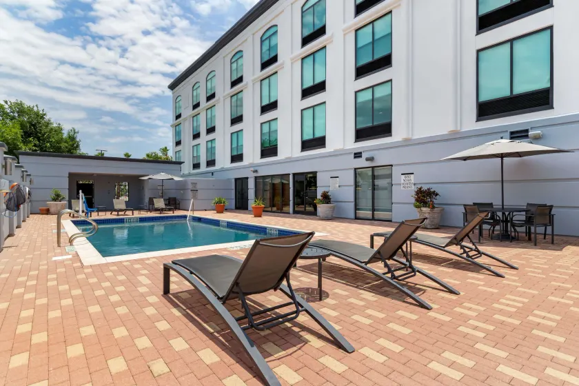 Best Western Plus McAllen Airport Hotel - Image 1