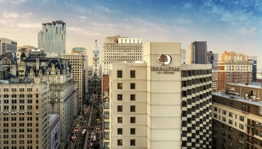 DoubleTree by Hilton Philadelphia Center City - Image 1
