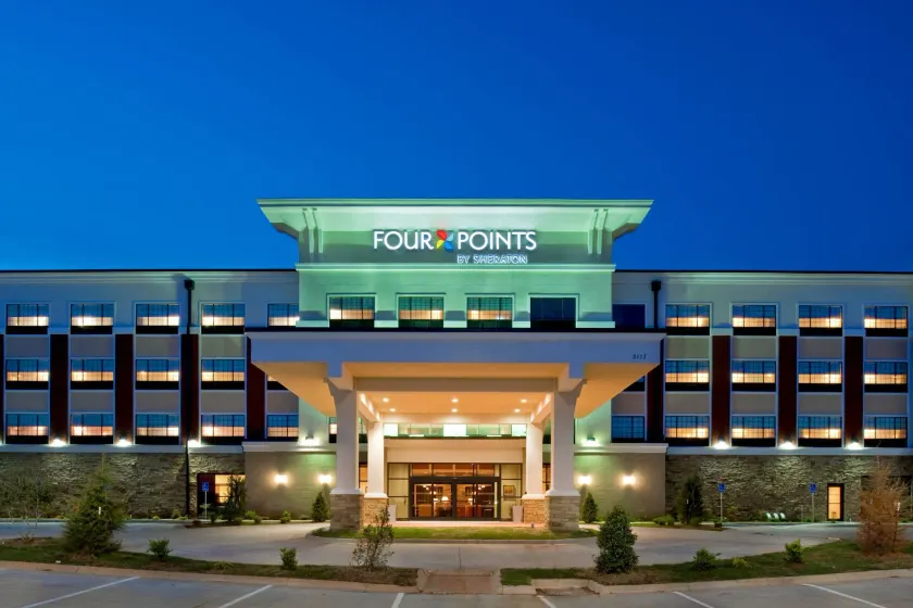 Four Points by Sheraton Oklahoma City Quail Springs - Image 1