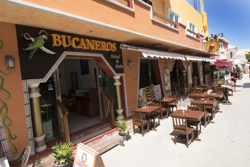 Hotel & Restaurant Bucaneros, Isla Mujeres - Image 1