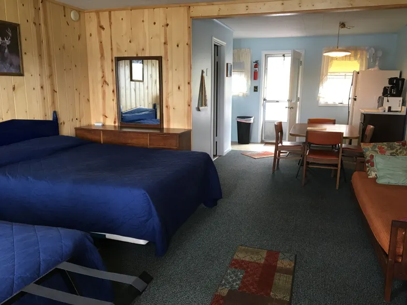 Dixon Lake Resort - Chambre