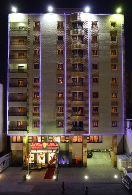 La Villa Suites Hotel - Image 1