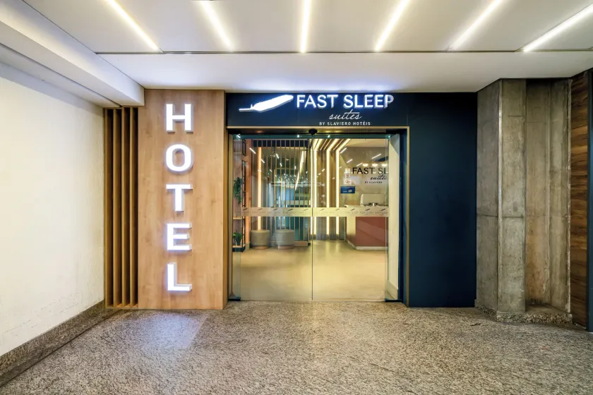 Fast Sleep Suites by Slaviero Hoteis - Hotel dentro do Aeroporto de Guarulhos - Terminal 2 - desembarque oeste - Image 1