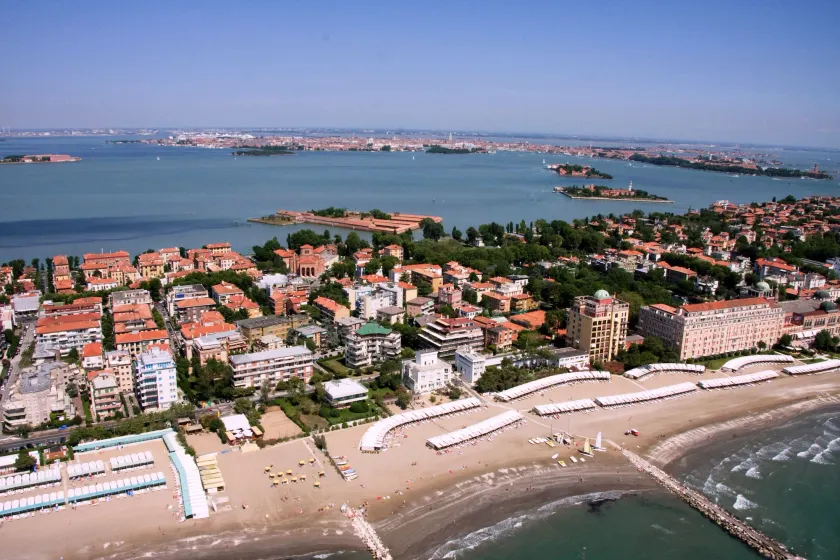 Hotel Rivamare - Image 1