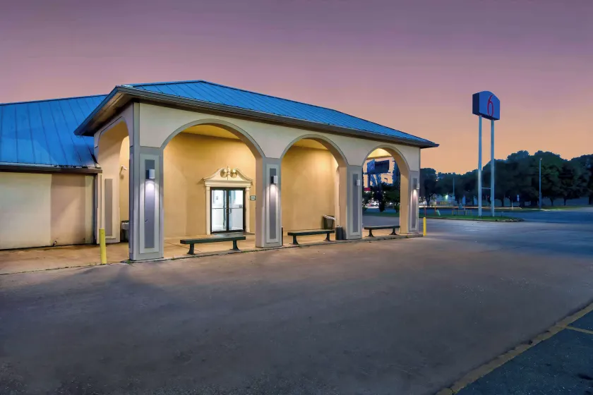 Motel 6 Bossier City, La - Image 1