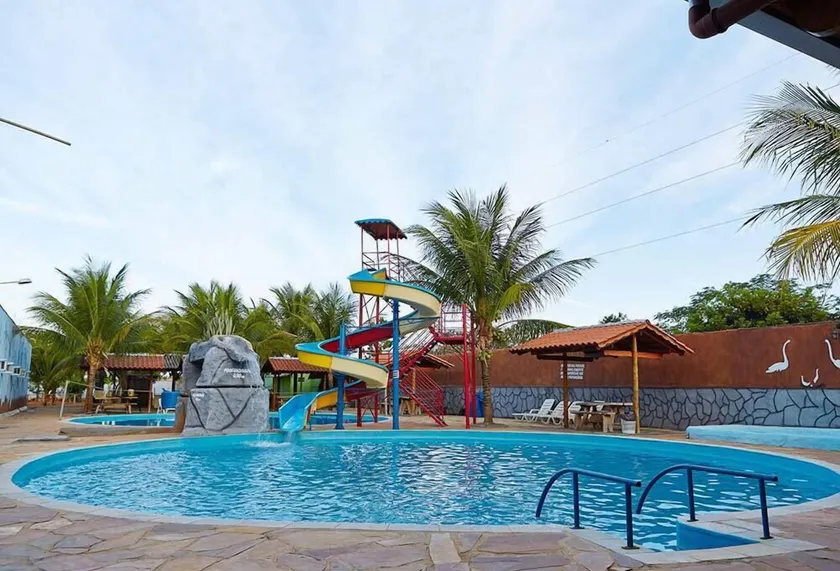 Camping Clube e Pousada Novilha de Ouro - Image 1