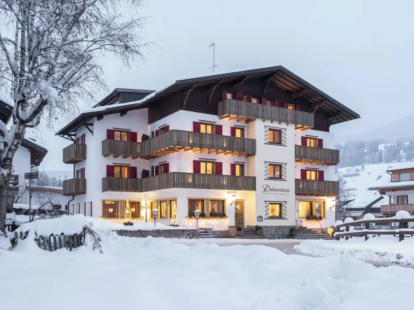 Hotel Dolomiten - Image 1