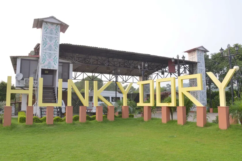 Hunky Dory Resort - Image 1