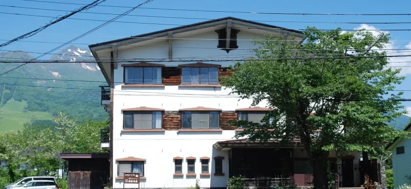 Cafe Cerisier栖里時絵 - Image 1