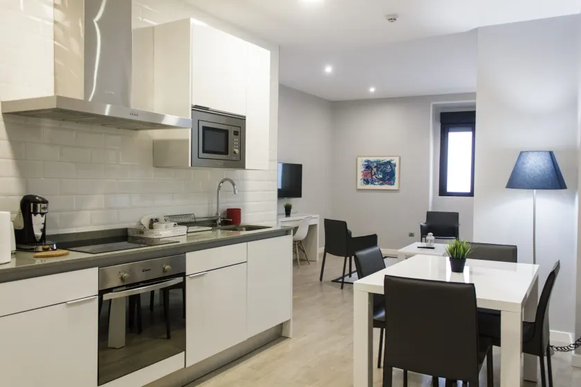 Arenal Suites Puerta del Sol - Image 1