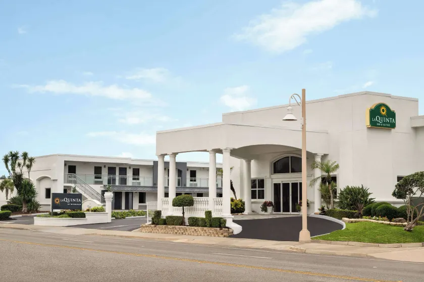 La Quinta by Wyndham Oceanfront Daytona Beach - Image 1