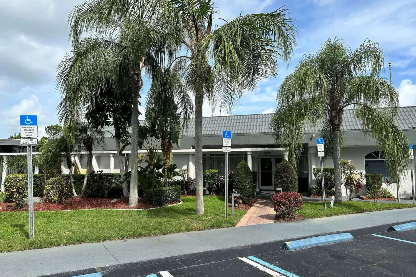 Ramada by Wyndham Cocoa - Image 1