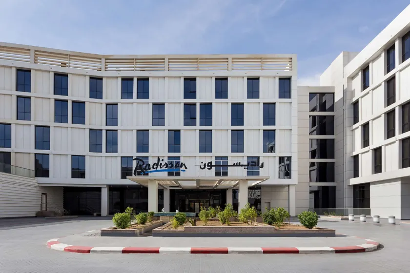Radisson Hotel & Apartments Dammam Industrial City - Image 1