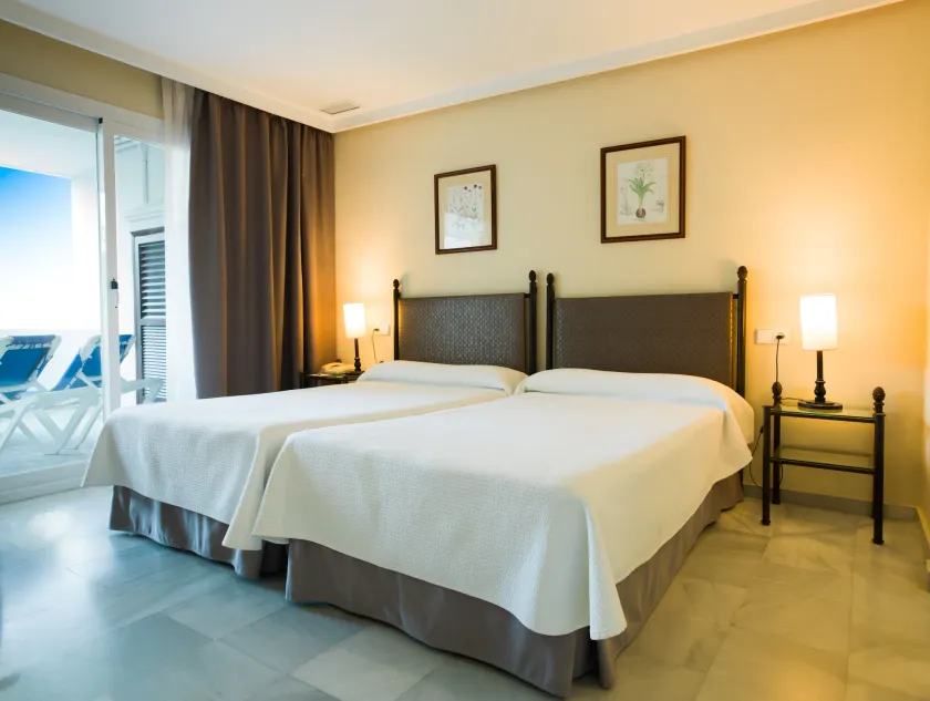 Aparthotel Monarque Sultán - Image 1