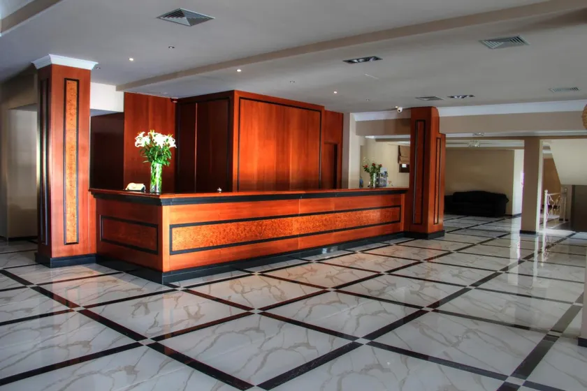 Grand Meteora Hotel - Lobby