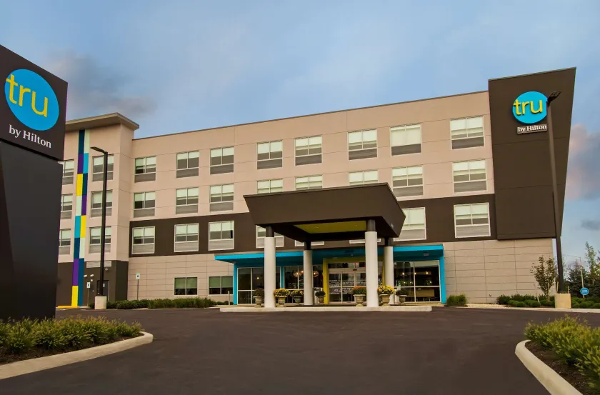 Tru by Hilton Columbus Airport - Image 1