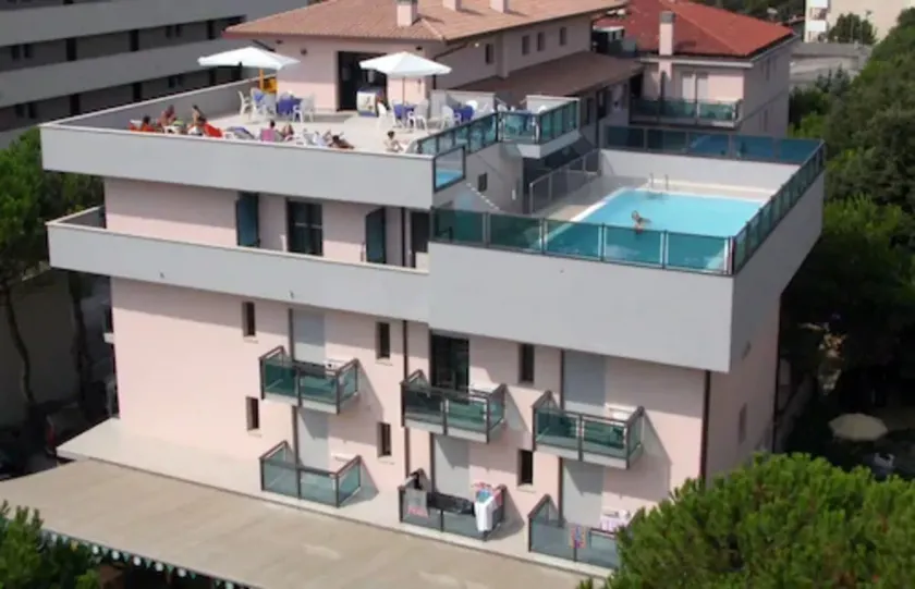 Olimpia Hotel & Aparthotel - Image 1