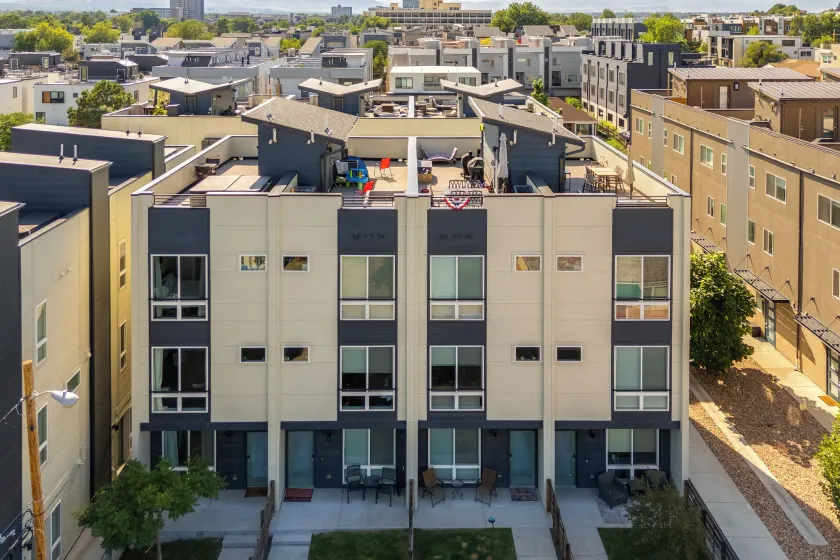 Rooftop Deck & Hot Tub: Walkable Denver Townhome - Innvendig