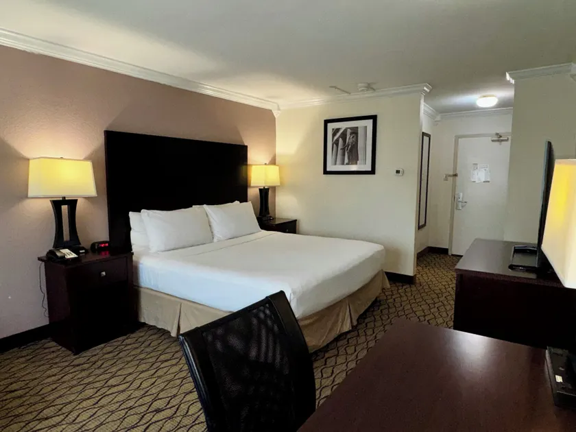 Executive Inn - Fort Lee - Image 1
