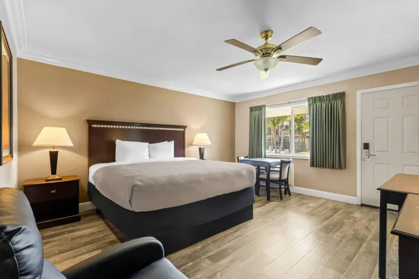 Quality Inn & Suites Santa Maria - Image 1