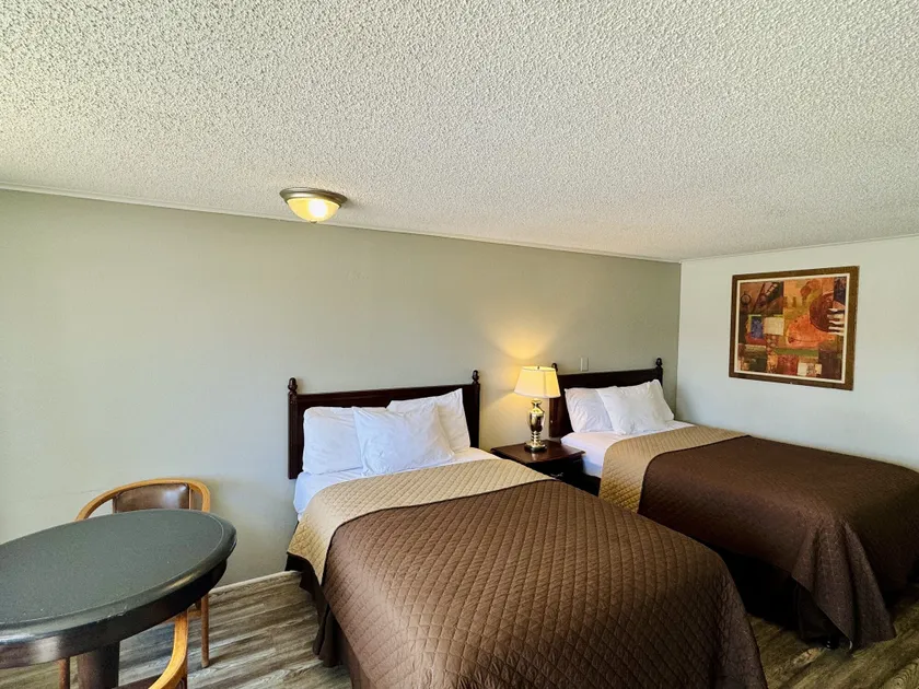 Knights Inn Bridgeport Frankenmuth - Image 1