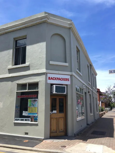 Shingo's Backpackers - Image 1