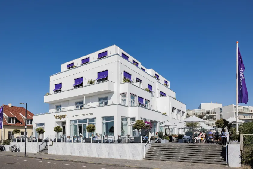 Vesper Hotel - Image 1