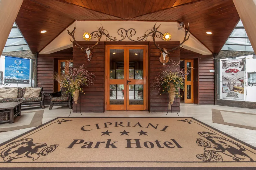 Cipriani Park Hotel - Image 1