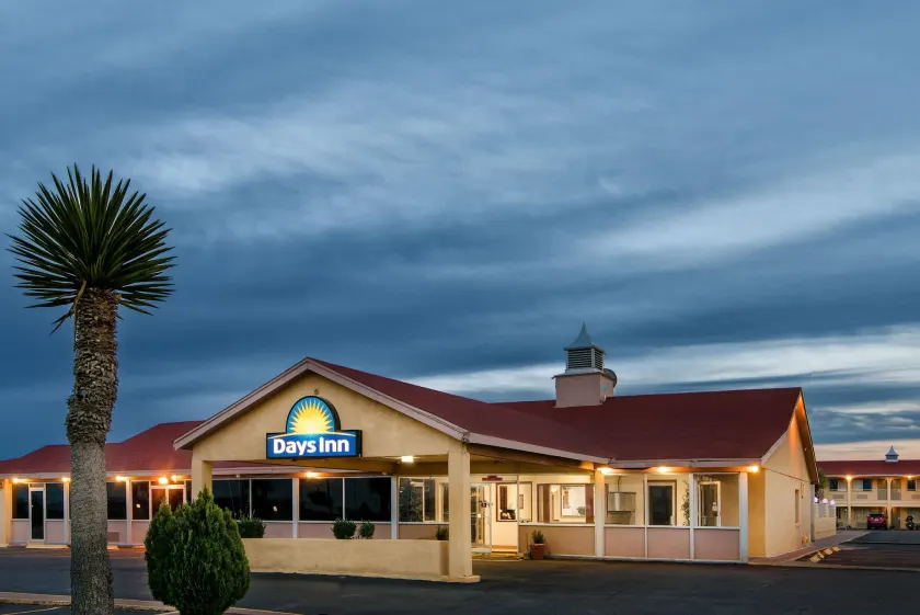 Days Inn by Wyndham Van Horn TX - Image 1