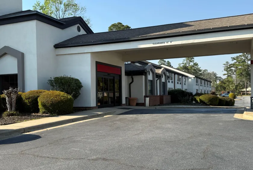 Rodeway Inn Albany - Image 1