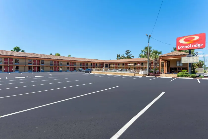 Econo Lodge Panama City St Andrews - Image 1