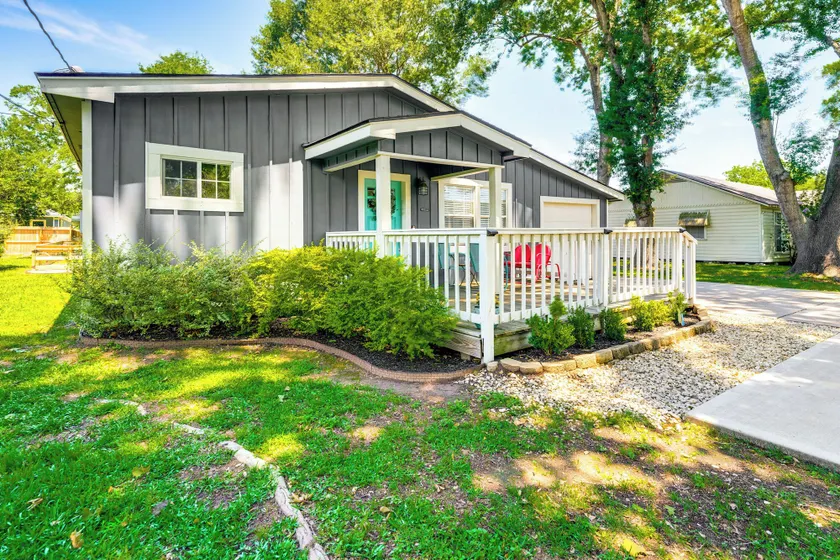 Pet-friendly Cottage, 3 Blocks to Main St! - Innvendig