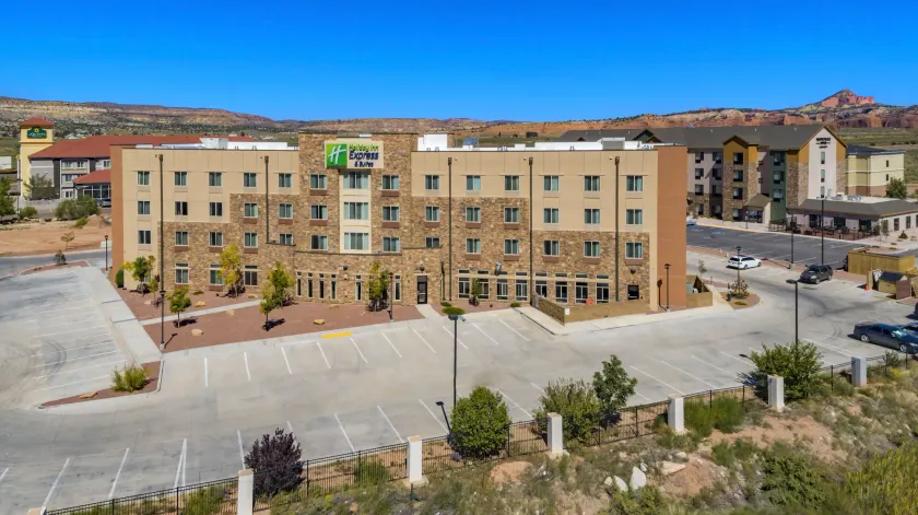 Holiday Inn Express & Suites Gallup East by IHG - Image 1