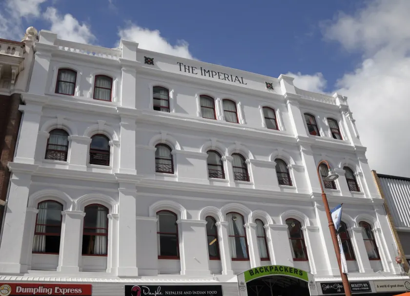 Backpackers Imperial Hotel - Image 1