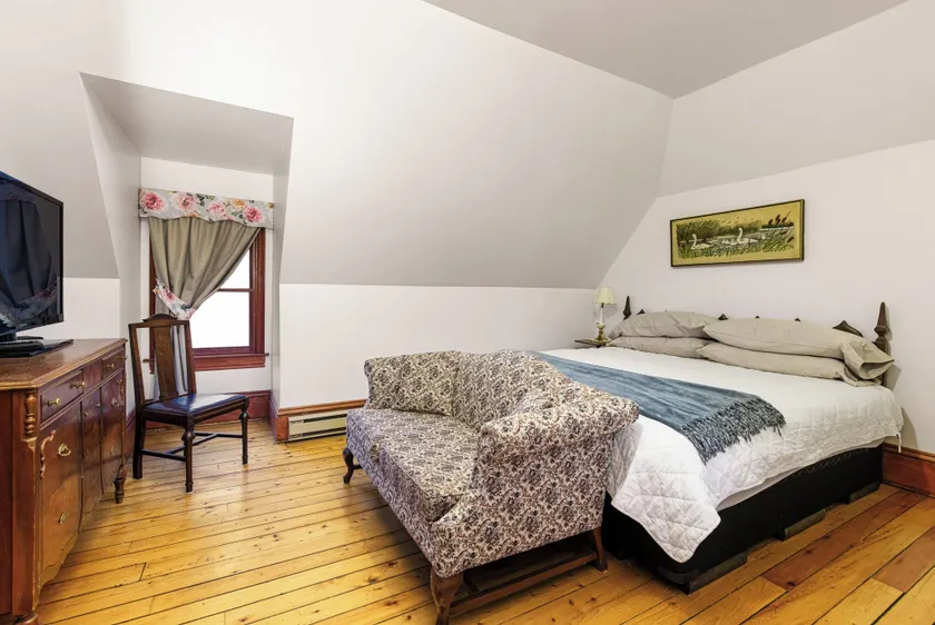 Le Griffon B&B - Image 1