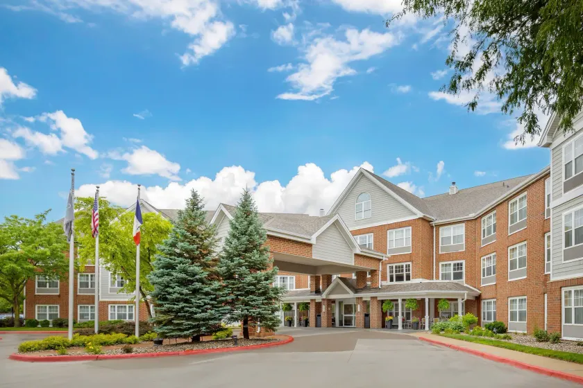 Country Inn & Suites by Radisson, Des Moines West, IA - Image 1