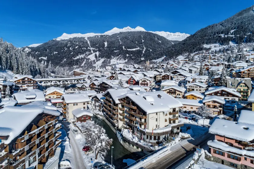 Hotel Piz Buin Klosters - Image 1