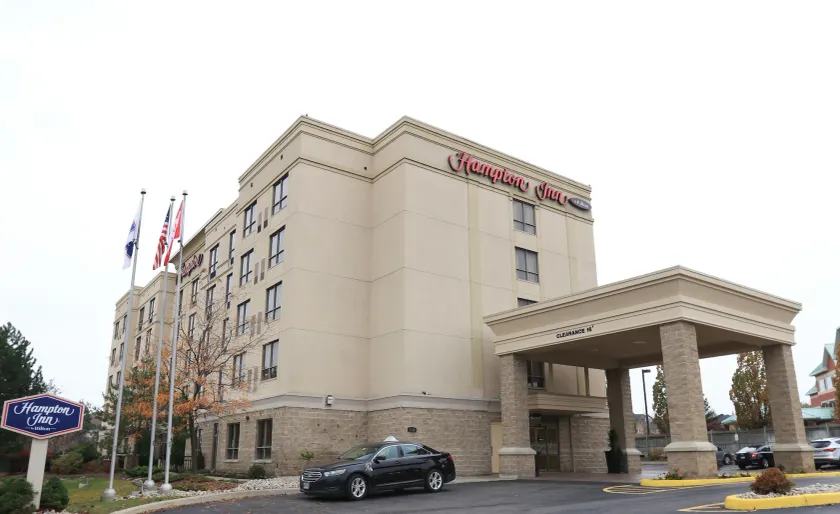 Hampton Inn by Hilton Toronto-Mississauga West - Image 1
