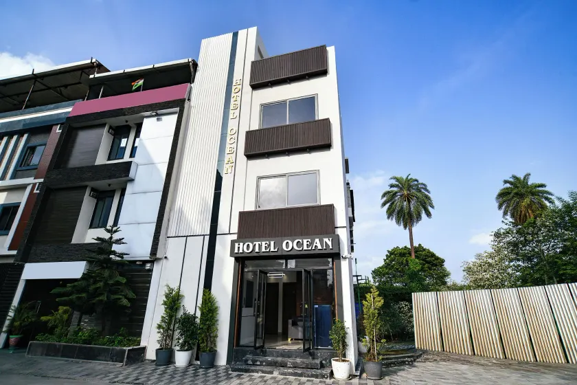 FabHotel Ocean - Image 1