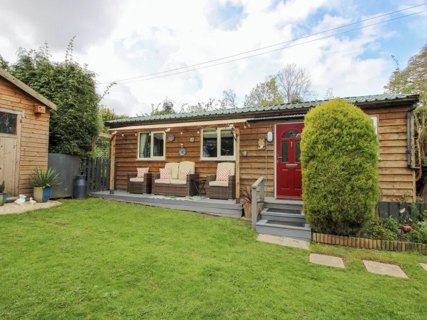 The Log Cabin - Image 1