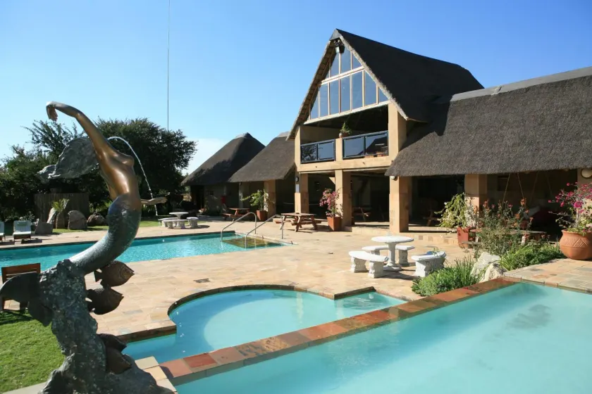 Misty Hills Country Hotel, Conference Centre & Spa - Image 1