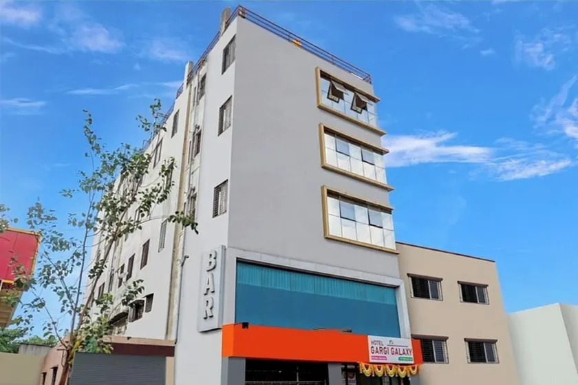 Hotel Gargi Galaxy - Image 1