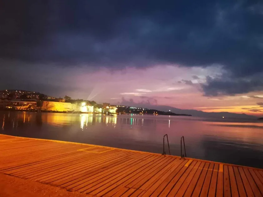 LİMON OTEL FOÇA - Image 1
