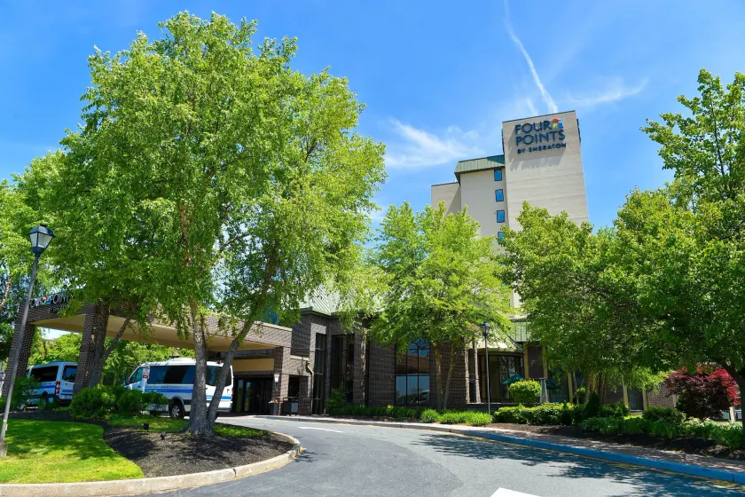 Four Points by Sheraton Wakefield Boston Hotel & Conference Center - Image 1