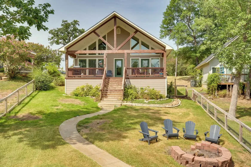 Fish & Kayak: Tranquil Cedar Creek Home! - Image 1