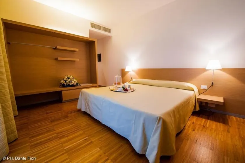 Schio Hotel - Image 1