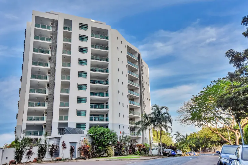 Argus Apartments Darwin - Image 1